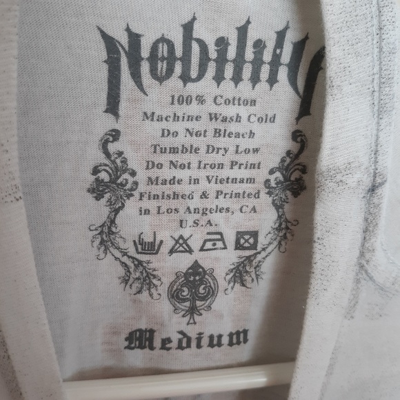 White Nobility Graphic Tee Medium - Picture 6 of 6
